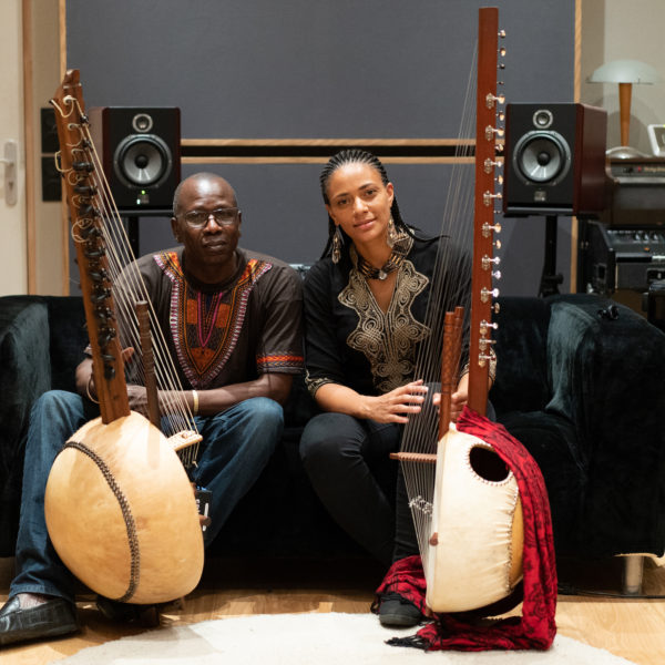 Ballaké Sissoko Teams Up With Sona Jobarteh For Double Kora Bliss