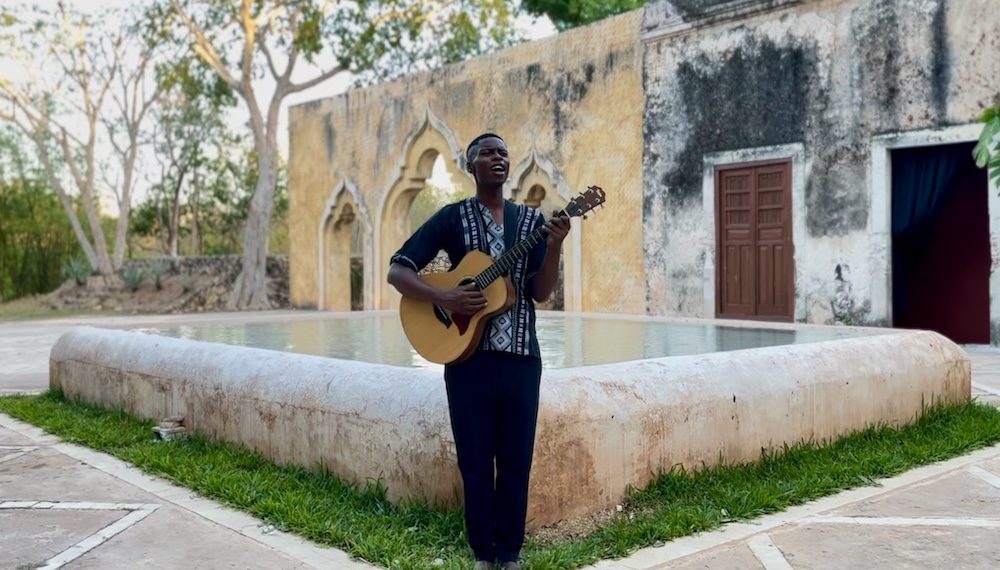 Bongeziwe Experience Mexico, Merida Concert Photo: Jessica Said Canavati