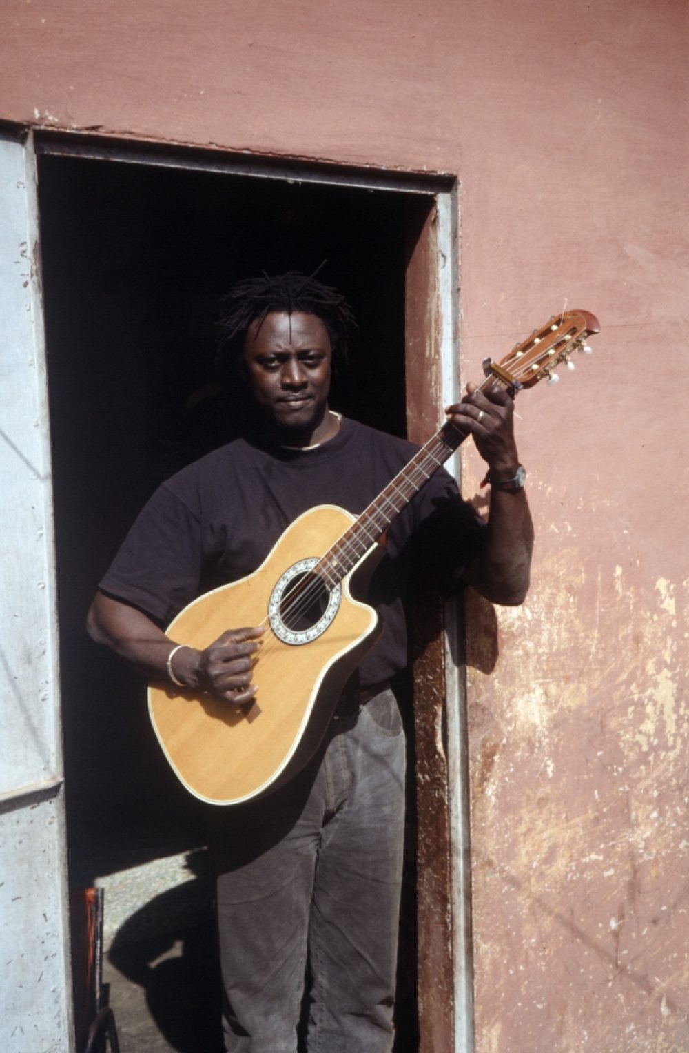 Habib Koite at home (Eyre 1995)